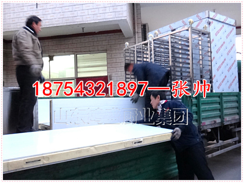 山东威海一台蒸房和聚氨酯板醒发房发货